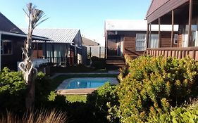 Coco De Mer Self Catering Log 1